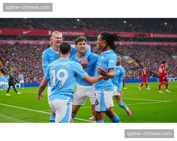 狼队提前降级成英超首支降级队，西汉姆联平水晶宫锁定关键1分